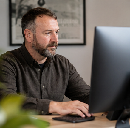 Silverback Digital consultant discussing Meta Ads strategy